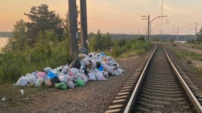 Рядом с Кавголовским озером накапливается "ничейный" мусор - piter.tv - Ленинградская обл. - Петербурга - р-н Всеволожский