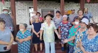 Жители деревни остались без воды и записали обращение к Николаеву: "Власти предлагают нам потерпеть" - pg21.ru - респ. Чувашия