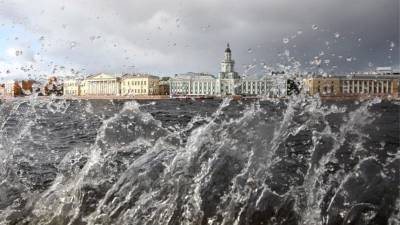 В Петербурге и Ленобласти объявлено штормовое предупреждение - 5-tv.ru - Москва - Ленинградская обл. - Санкт-Петербург - Краснодар