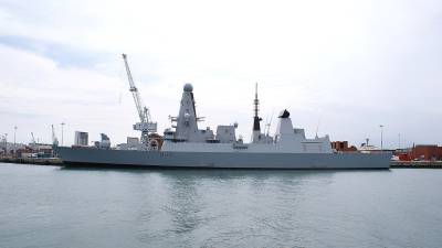 Жители Британии назвали поражением стрельбу по эсминцу ВМС Великобритании в Черном море - inforeactor.ru - Россия - Украина - Англия