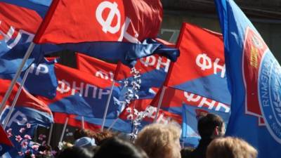 Промышленники и профсоюзы попросили ввести обязательную вакцинацию всего взрослого населения России - delovoe.tv - Россия