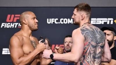 Александр Волков - UFC. Волков и Ган провели дуэль взглядов - vesti.ru - Россия - Гана