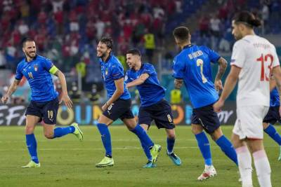 Сборная Италии не будет преклонять колено перед матчем 1/8 финала Евро-2020 с Австрией - sport.ru - Австрия - Италия - Лондон