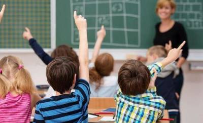 В Тюмени прошел необычный спектакль об отношениях учеников и учителей - news.megatyumen.ru - Тюмень