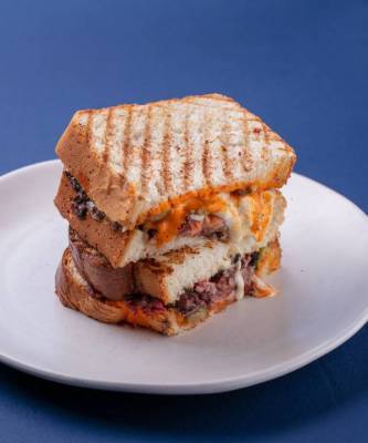 Для тех, кто планирует пикник: приготовьте божественный пастрами-сэндвич - skuke.net