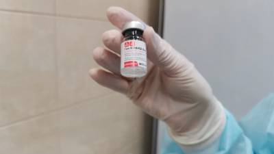 За сутки в Петербурге от COVID-19 первично привили рекордное количество граждан - piter.tv - Санкт-Петербург - Петербург