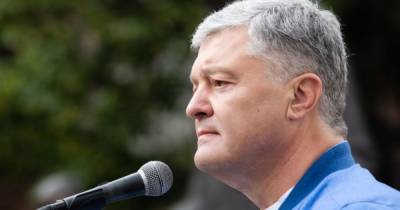 Владимир Зеленский - Петр Порошенко - "Конституция запрещает": Порошенко раскритиковал Зеленского за возможный референдум о "стене" с ОРДЛО - dsnews.ua - Украина - Крым - Луганская обл. - Донецкая обл.