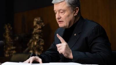 Владимир Зеленский - Петр Порошенко - Порошенко раскритиковал идею Зеленского о проведении референдума по Донбассу - vchaspik.ua - Украина