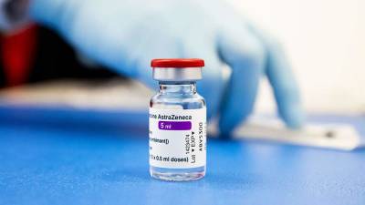 Британский рок-музыкант умер после вакцинации AstraZeneca - iz.ru - Израиль