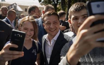 Владимир Зеленский - Зеленский назвал молодежь надеждой Украины - korrespondent.net - Украина