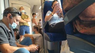 Тысячи пассажиров застряли в поездах и на станциях из-за поломок на железной дороге - vesty.co.il - Израиль - Тель-Авив