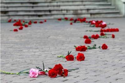 Подросток утонул в Башкирии, прыгнув в реку с обрыва - ufa.mk.ru - Россия - Башкирия