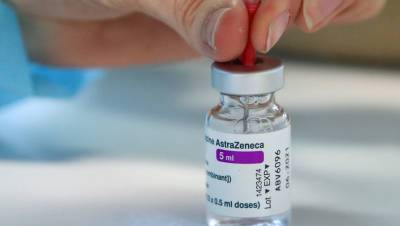 Житель Иордании потерял сознание после прививки AstraZeneca и умер - gazeta.ru - Южная Корея - Иордания