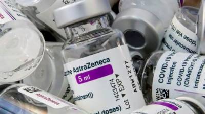 Новую вакцину AstraZeneca начали тестировать в Великобритании - ru.slovoidilo.ua - Украина - Англия - Бразилия - Польша - Юар