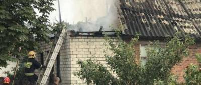 От ударов молний в двух регионах Украины погибли два человека и загорелись дома - w-n.com.ua - Украина