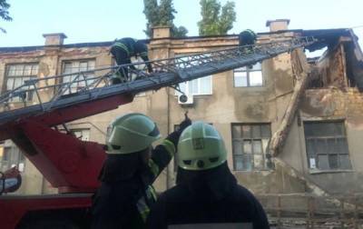 В Одессе рухнула часть здания завода - korrespondent.net - Украина - Одесса