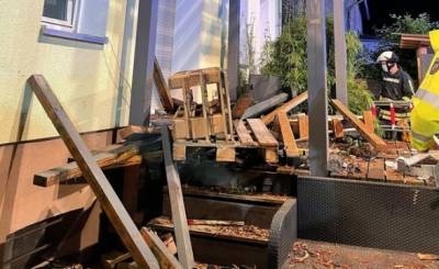 В немецком городе в результате обвала балкона пострадали 9 человек - unn.com.ua - Украина - Киев - Германия - шт.Флорида - Серфсайд