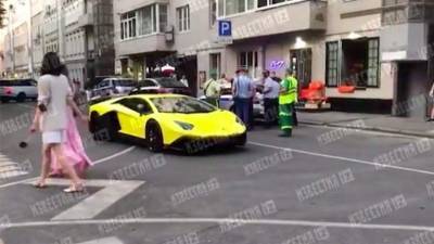 Александр Кокорин - Чей Lamborghini? В Москве эвакуировали принадлежавшее Кокорину люксовое авто - 5-tv.ru - Москва - Италия