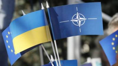 Армин Лашет - Украина пока не может стать членом ЕС и НАТО, - кандидаты в канцлеры Германии - vchaspik.ua - Россия - Украина - Киев - Германия