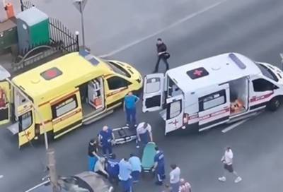 Водитель автомобиля сбил двух пожилых людей на проспекте Сизова - online47.ru - Санкт-Петербург