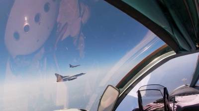 В Сирию прибыли дальние бомбардировщики Ту-22 М3 и самолеты МиГ-31К, оснащенные ракетами «Кинжал» - 1tv.ru - Москва - Сирия - Англия