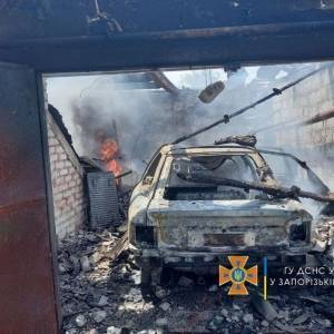 В Запорожской области ликвидировали пожар в гараже. Фотофакт - reporter-ua.com - Запорожская обл. - Запорожье - Вольнянск
