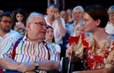 Евгений Петросян - Татьяна Брухунова - Жена Петросяна показала всему миру свои «округлости» - pupolita.ru - Россия