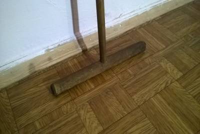 Дело забившего подругу шваброй при объяснении в любви жителя Кузбасса дошло до суда - tayga.info - Россия - Киселевск - Кемеровская обл. - Кузбасс
