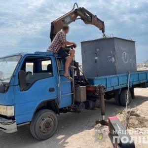 На въезде на остров Бирючий демонтировали незаконный шлагбаум. Фото - reporter-ua.com - Запорожская обл. - Запорожье - Азовское Море