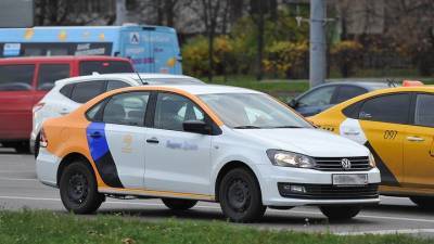 Хотел покататься: столичная полиция задержала парня, взломавшего автомобиль каршеринга - vm.ru - Москва - Россия