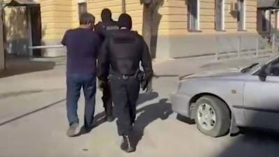 Ирина Волк - Похитители целый месяц избивали жителя Пскова, требуя выкуп в 2 млн долларов - vesti.ru - Ленинградская обл. - р-н Всеволожский - Псков