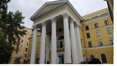 "Ленфильм" оштрафовали за состояние здания на Каменноостровском - piter.tv - Санкт-Петербург