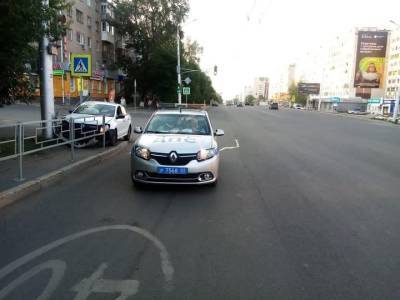 В Уфе иномарка сбила пешеходов, стоявших на светофоре - ufacitynews.ru - Уфа