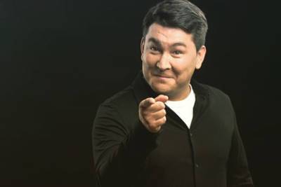 Азамат Мусагалиев - Звезда КВН объяснил отказ уходить в Comedy Club - lenta.ru