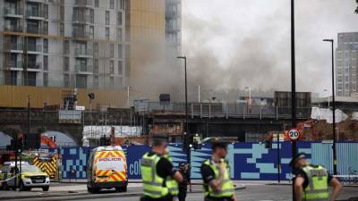 Садик-Хан Лондон - В Лондоне в результате пожара пострадали два человека - iz.ru - Израиль - Лондон
