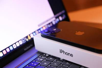 Перечислены опасные для здоровья гаджеты Apple - lenta.ru
