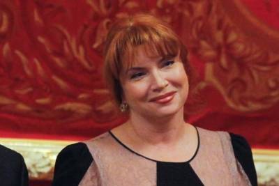 Вера Сотникова - Веру Сотникову госпитализировали с коронавирусом: Стало так плохо - mk.ru