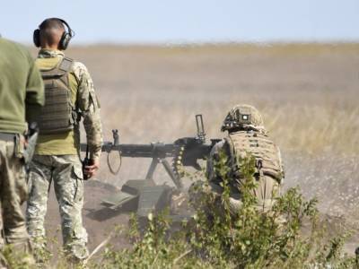 Боевики обстреляли позиции ВСУ на Донбассе и ранили украинского военного - gordonua.com - Россия - Украина - Крым - Луганская обл. - Донецкая обл.