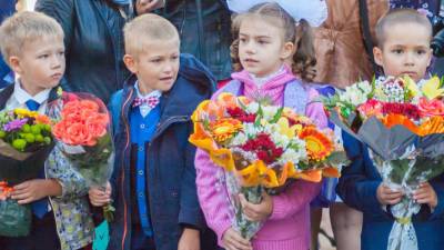 Московские школы и детские сады перейдут на электронные медицинские карты - mir24.tv - Москва