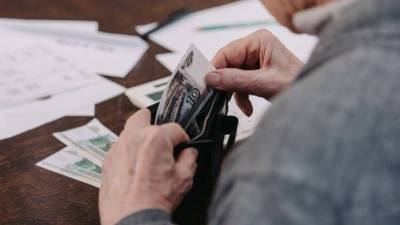 Как будут начисляться выплаты работающим пенсионерам в июле 2021 года - yur-gazeta.ru