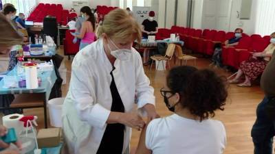 Чтобы сдержать "Дельту": страны мира наращивают темпы вакцинации - vesti.ru - Бразилия - Индия - Дели