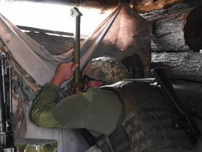 28 июня боевики на Донбассе два раза нарушили перемирие, ранен украинский военнослужащий – штаб ООС - gordonua.com - Россия - Украина - Крым - Донбасс