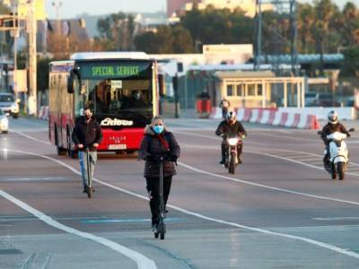 В Гибралтаре прививок от коронавируса сделали достаточно для вакцинации 114% населения – данные Bloomberg - gordonua.com - Китай - Украина - Англия - Гибралтар