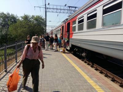В Астраханской области продлили период курсирования пригородных поездов между станциями Кутум и Дельта - astrakhanfm.ru - Астраханская обл.