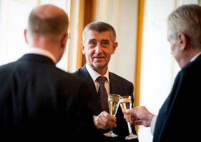 Андрей Бабиша - Президент Чехии отправил в отставку главу Минфина Андрея Бабиша - vinegret.cz - Чехия