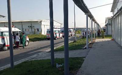 Некоторые узбекистанцы попали в больницу в Зангиоте даже после получения прививки от коронавируса. Главврач объяснил, почему это произошло - podrobno.uz - Узбекистан - Ташкент - район Зангиатинский