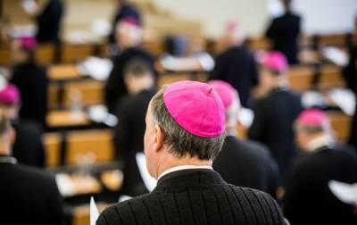 В Польше обнародовали данные о случаях насилия над детьми в церкви - korrespondent.net - Украина - Польша - Рим