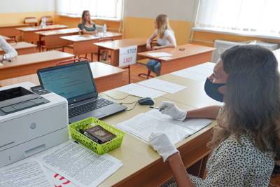 В Ивановской области три выпускника сдали ЕГЭ на 100 баллов сразу по двум предметам - mkivanovo.ru - Ивановская обл.