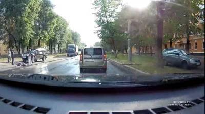 В Воронеже на проспекте Труда с разницей в пять минут сбили двух пешеходов - vestivrn.ru - Воронеж