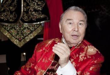 Вячеслав Зайцев - В адрес тяжело больного модельера Вячеслава Зайцева поступают угрозы - vologda-poisk.ru - Москва - Россия